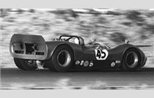 45 - McLaren Elva Mark II Chevrolet (Trojan) - Entin Bros. Racing