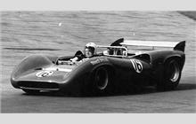 16 - Lola T70 Mk.3B Chevrolet #SL75/124 - Roger Penske Racing