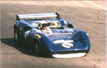 16 - Lola T70 Mk.3B Chevrolet #SL75/124 - Roger Penske Racing