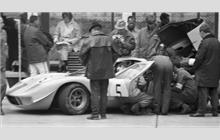 5 - Mirage M1 Ford-Weslake #1074 => M.10002 (Ford) - J. W. Automotive Engineering
