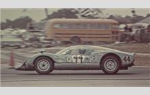 44 - Porsche 906 #157 - Baker Racing Team