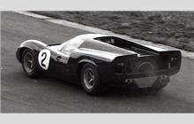 2 - Lola T70 Mk.3 GT Chevrolet #SL73/112 - Jackie Epstein