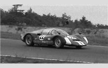 22 - Porsche 906 #157 - Baker Racing Team