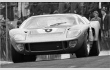 8 - Ford GT40 #1073 - T. J. Drury