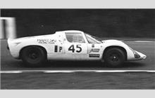 45 - Porsche 910 #027 - Hart Ski Racing Team