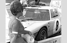 8 - Ford GT40 #1075 - J. W. Automotive Eng.