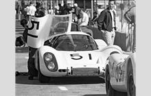 51 - Porsche 907 LH 2.2 #011 - Porsche Works Team