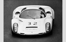 32 - Porsche 910 #027 - Hart Ski Racing Team