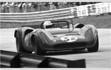 32 - Lola T70 Mk.3B Ford #SL75/124 - Agapiou Racing