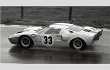 33 - Ford GT40 #1075 - J. W. Automotive Engineering