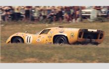 11 - Lola T70 Mk.3 GT Chevrolet #SL73/101 - Ecurie Bonnier