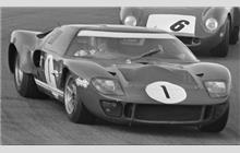 1 - Ford GT40 #AM GT-2 - Paul Hawkins