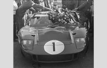 1 - Ford GT40 #AM GT-2 - Paul Hawkins