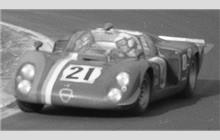 21 - Alfa Romeo T33/2 - Racing Team V.D.S.