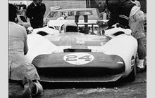24 - Lola T70 Mk.3 Ford #SL73/128 - Bob Nagel