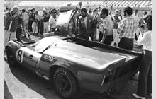 8 - Lola T70 Mk.3 GT Chevrolet #SL73/117 - American International Racing