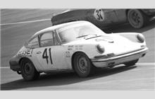 41 - Porsche 911 - Gary Wright Racing