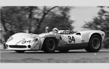34 - Lola T70 Mk.3 Chevrolet #SL73/106 - Warren Burmester