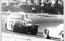 3 - Lola T210 Ford #SL210/16a - Mike Hailwood