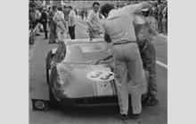 33 - Chevron B8 BMW #CH-DBE-87 - Paul Watson