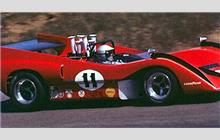 11 - McLaren M8D Chevrolet #1 - Motschenbacher Racing Ent.