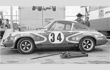 34 - Porsche 911 S #911 250 0335 - Porsche Kremer