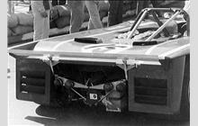 15 - Lola T280 Ford #HU4 - Team BiP