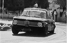 18 - BMW 2002