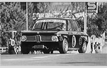 18 - BMW 2002