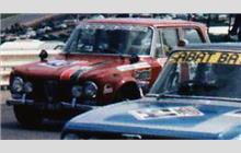 43 - Alfa Romeo Giulia Super - Team Castrol