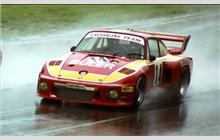 14 - Porsche 935 #930 770 0904 - Valvoline Racing