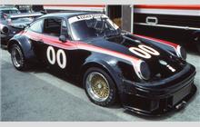 00 - Porsche 934/5 #930 670 0180 - Interscope Racing