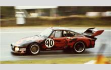 40 - Porsche 935 #930 770 0912 - J.M.S. Racing Team