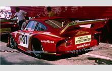 37 - Porsche 935/77A #930 890 0011 - Gelo Sportswear International