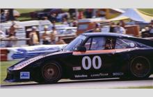 00 - Porsche 935/77A #930 890 0019 - Interscope Racing