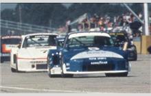 5 - Porsche 935 #930 770 0957 - Busch Beer Racing