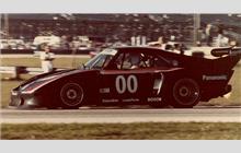 00 - Porsche 935 K3/80 #000 00017 (Kremer) - Interscope Racing
