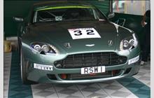 32 - Aston Martin V8 Vantage GT4 - RS Williams