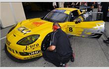 8 - Chevrolet Corvette - V8 Racing