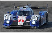 2 - Toyota TS040 Hybrid #15-08 - Toyota Racing