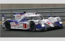 2 - Toyota TS040 Hybrid #15-05 - Toyota Racing