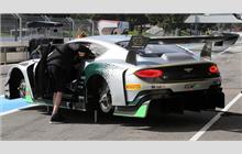 11 - Bentley Continental GT3 - Team Parker Racing