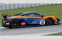 32 - McLaren 570S GT4 - United Autosports