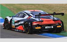 32 - Audi R8 LMS GT3 - Team WRT