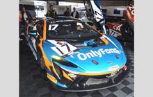 17 - McLaren Artura GT4 - Enduro Motorsport