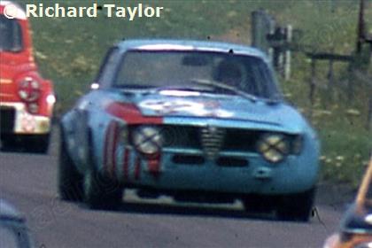 60 - Alfa Romeo 1300 GTA Junior - Scuderia Brescia Corse