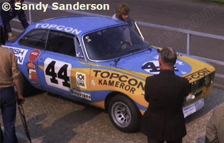 44 - Alfa Romeo 1300 GTA Junior - Topcon Racing Team