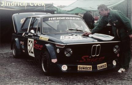 52 - BMW 2002