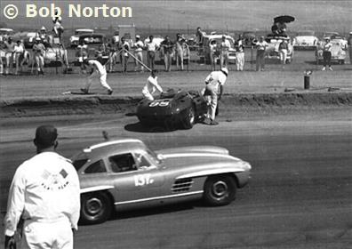 137 - Mercedes-Benz 300 SL - Steen Carlson