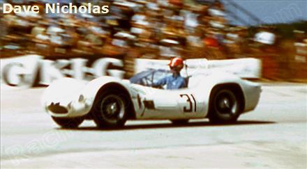 31 - Maserati Tipo 60 #2468 - Momo Corporation